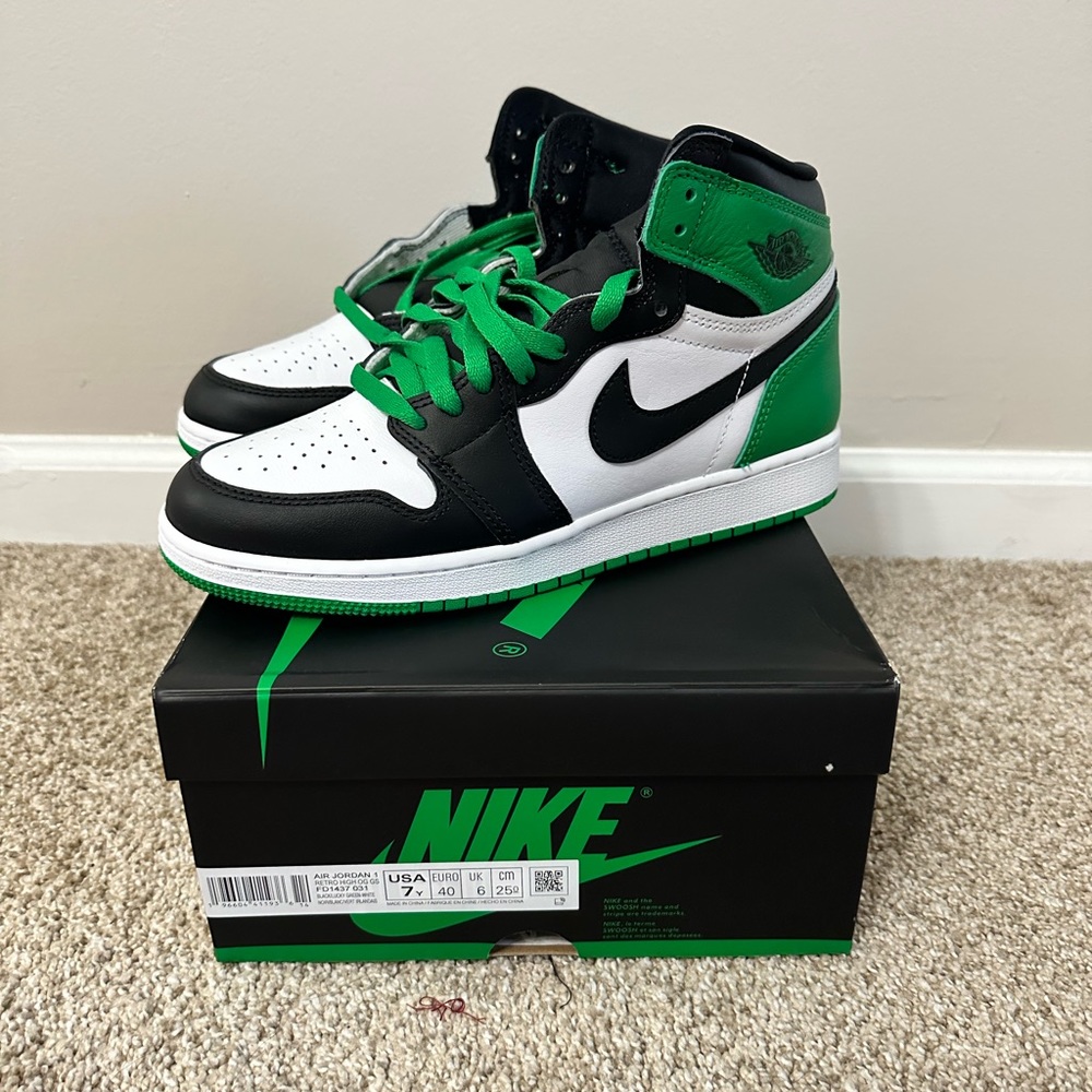 Jordan 1 retro high OG Lucky Green